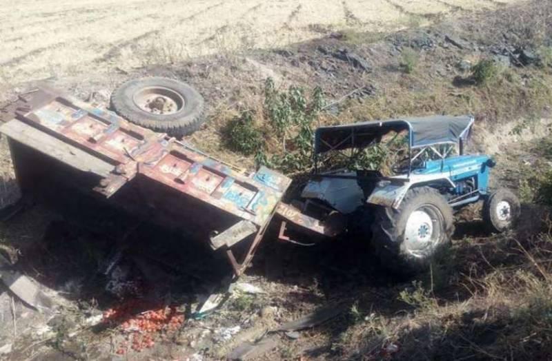 Two persons killed as dumper rams into tractor-trolley in Raiwind