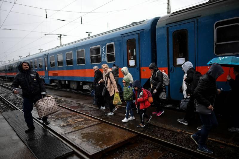 Russia to cut Poland, Bulgaria gas supply over Ukraine war