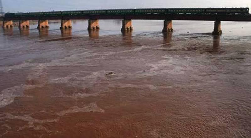 ملک بھر میں بارشیں، دریائے راوی اور چناب میں سیلابی الرٹ جاری