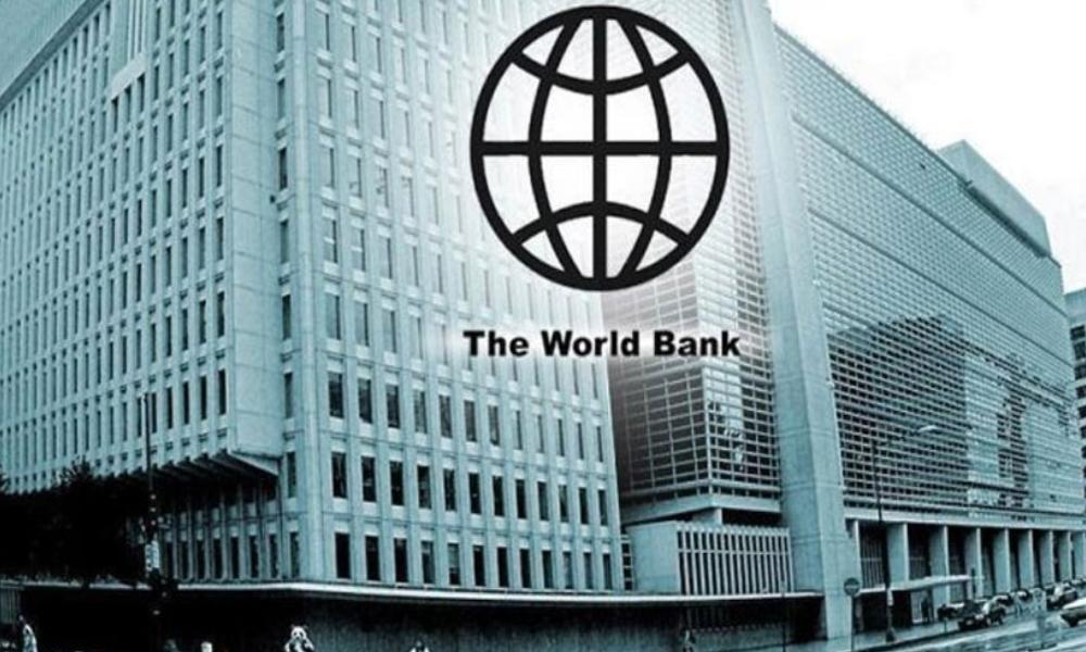 عالمی بنک سیلاب متاثرہ 34 اضلاع کیلئے پچاسی کروڑ ڈالر امداد فراہم کرےگا