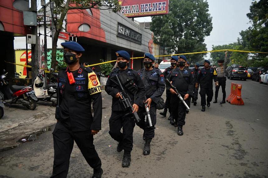 Suicide bombing at Indonesia police station kills one, injures several