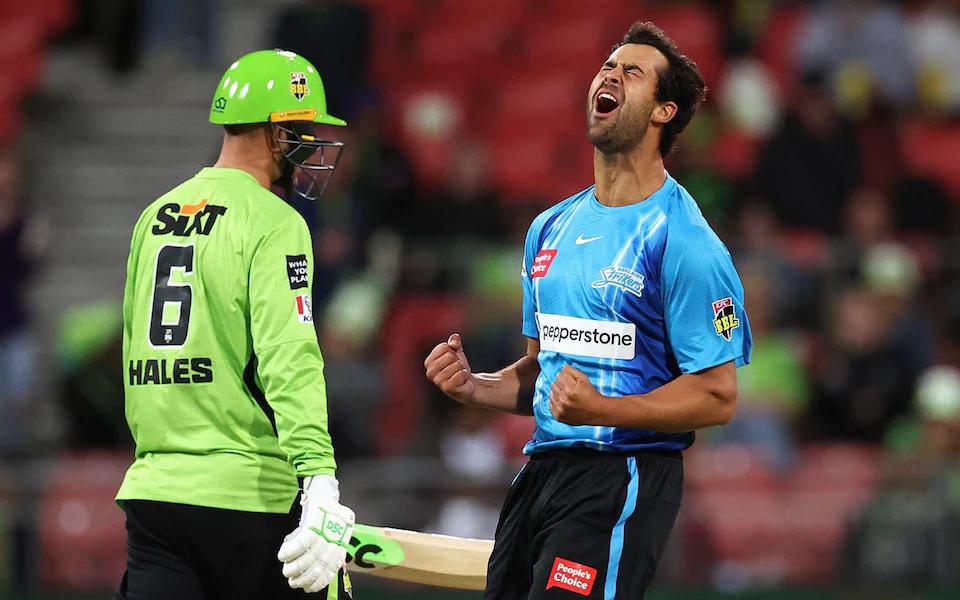 Sydney Thunder gets all out for 15 runs in BBL against Adelaide Strikers