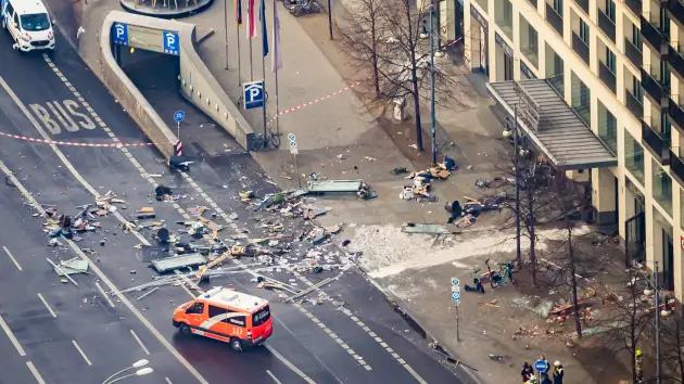 Huge Berlin aquarium bursts, spilling 1,500 fish onto road