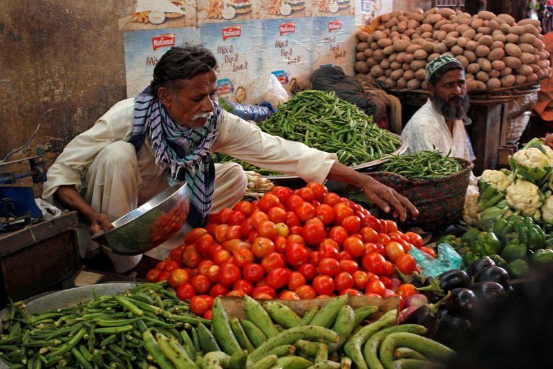 Pakistan December CPI rises 24.5% year on year – statistics bureau