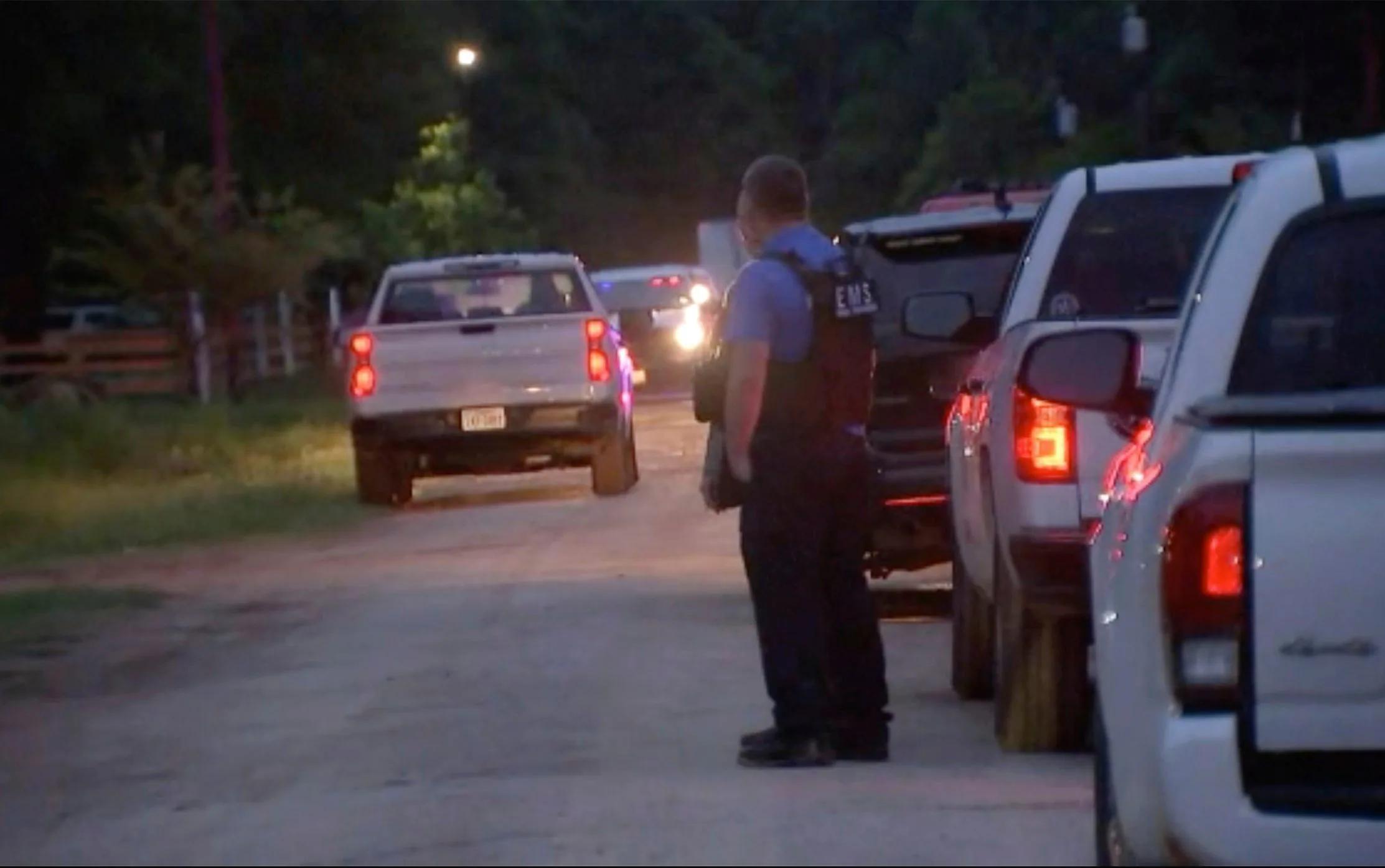 Gunman kills five in Texas