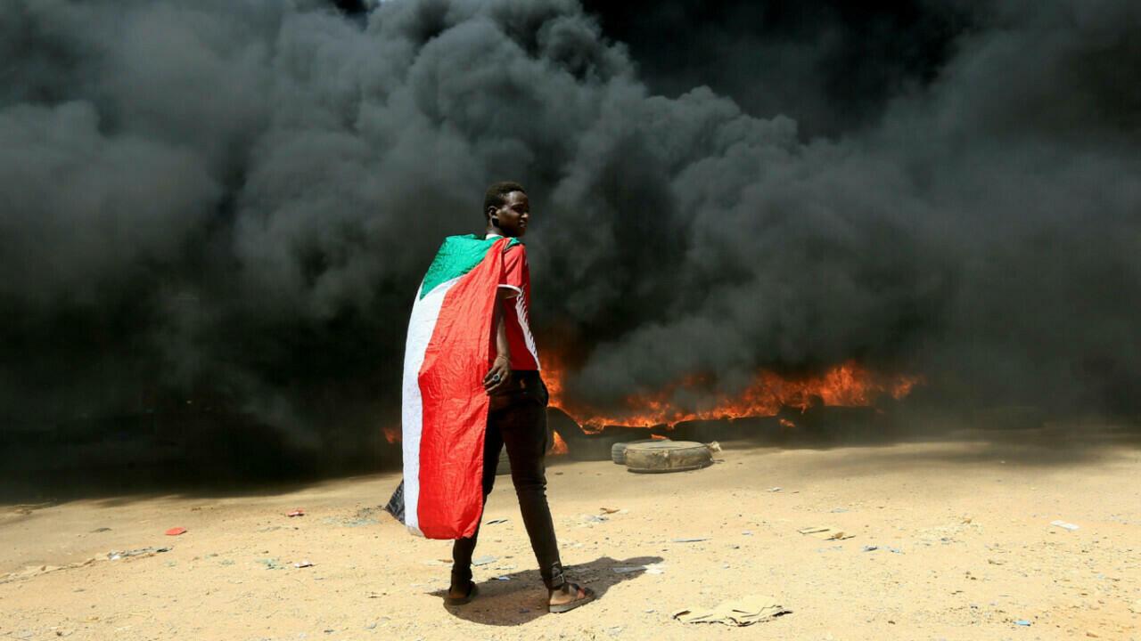 Sudan PM, ministers detained in apparent military coup: Sources