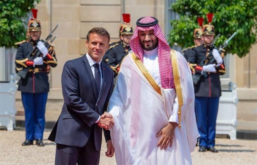 سعودی ولی عہد اور فرانسیسی صدر کی ملاقات، تاریخی اور سٹریٹجک تعلقات کا جائزہ لیا