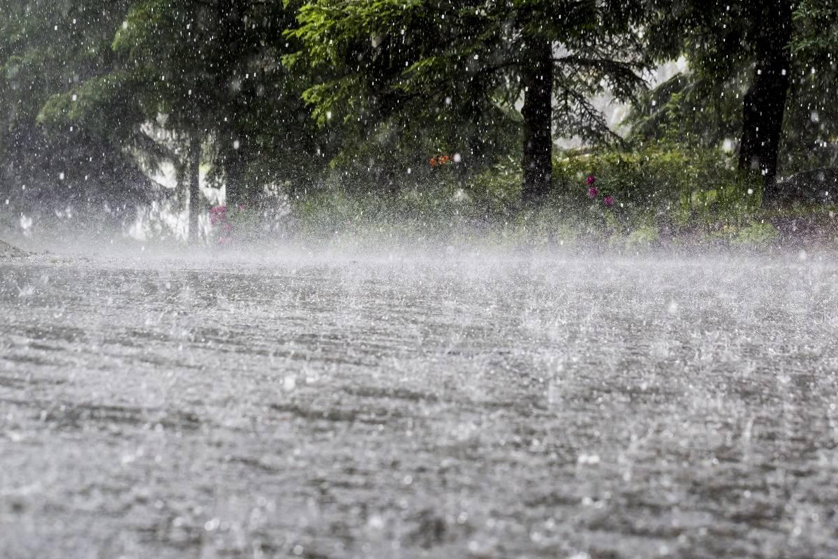 Met Office warns of heavy rain spell in Karachi