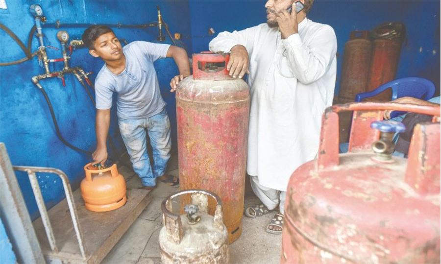 ایل پی جی کی قیمت میں 20 روپے کا خودساختہ اضافہ