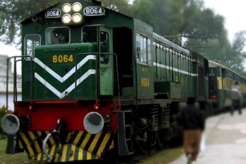 Railways earn over Rs5mln from salons