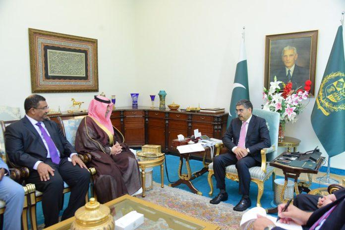 انوارلحق کا کڑ سے او آئی سی کے سیکرٹری جنرل کی ملاقات