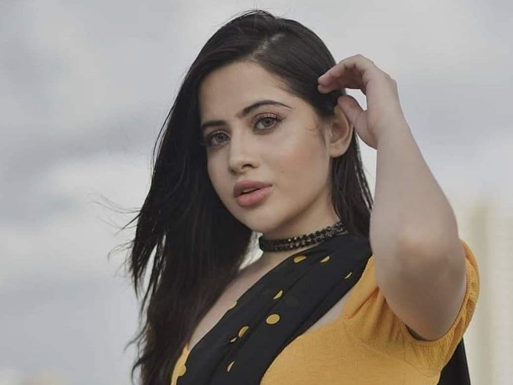 Urfi Javed arrested by Mumbai police for bold outfit