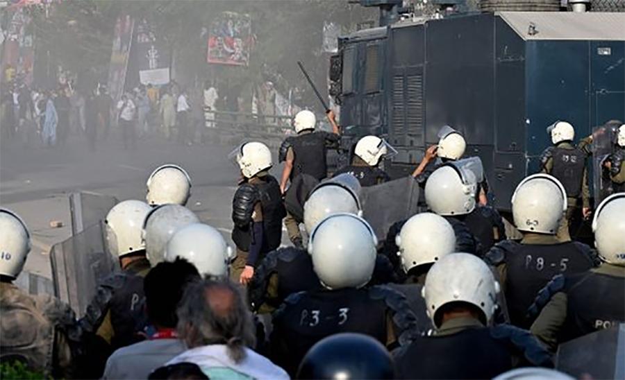 گجرات میں پی ٹی آئی کے 25 کارکن گرفتار