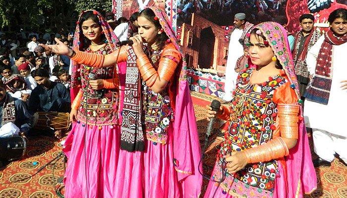 Sindihis celebrate culture day with traditional zeal, fervor