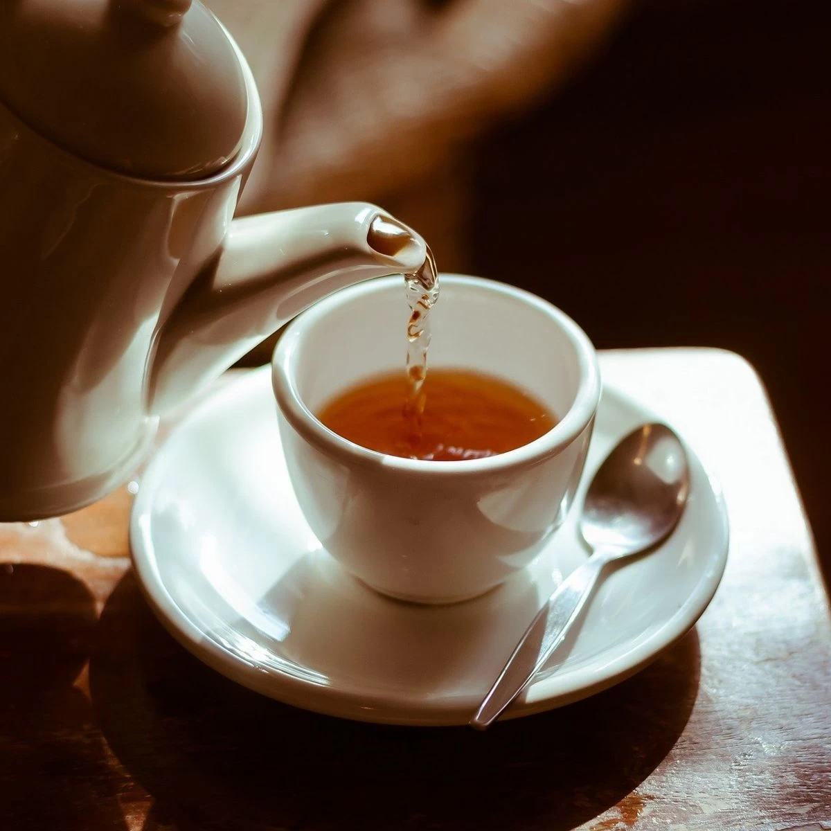 Tea lowers high blood pressure, research reveals