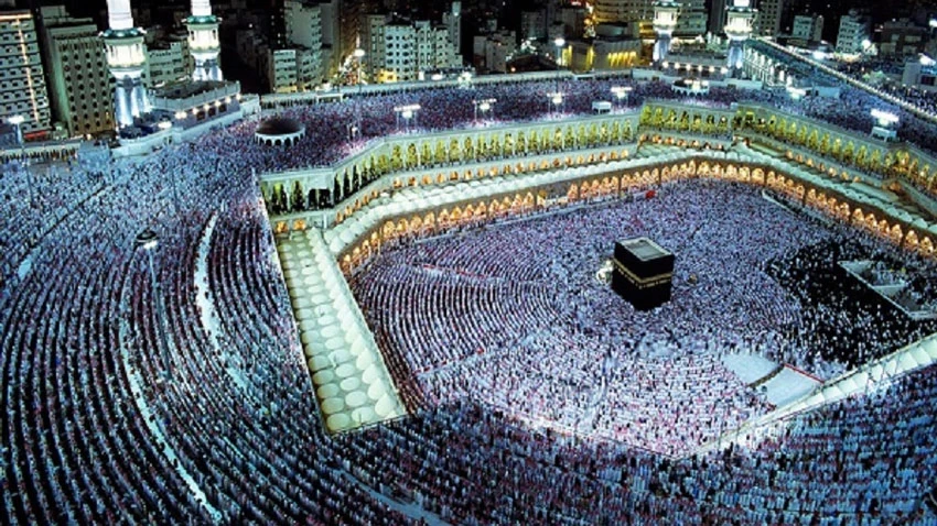 Annual Hajj rituals begin today with arrival of pilgrims in Mina
