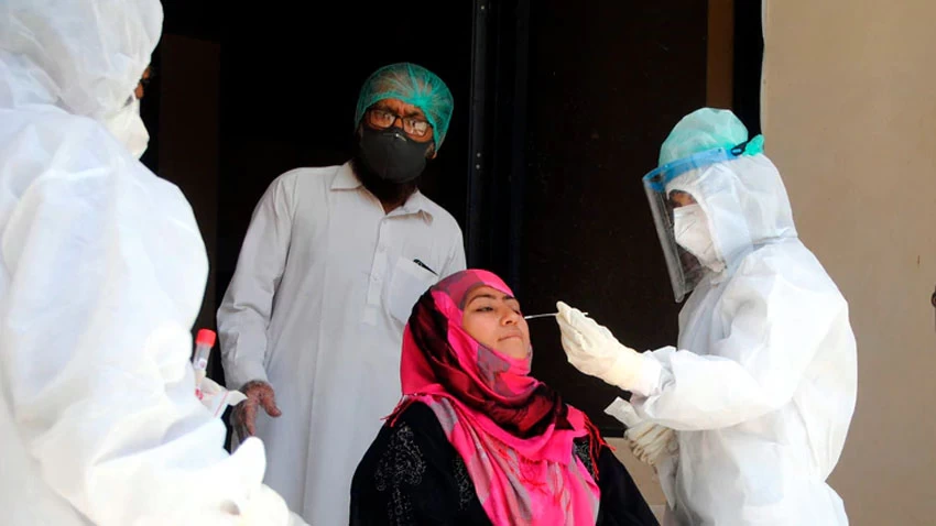 Pakistan reports over 2300 coronavirus cases in one day