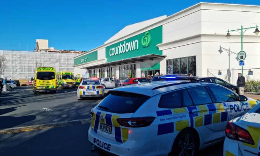 Four injured following a stabbing attack at a New Zealand supermarket