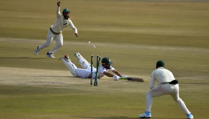 Second Test, Day 2: Pakistan dismissed at 272 after first innings against South Africa
