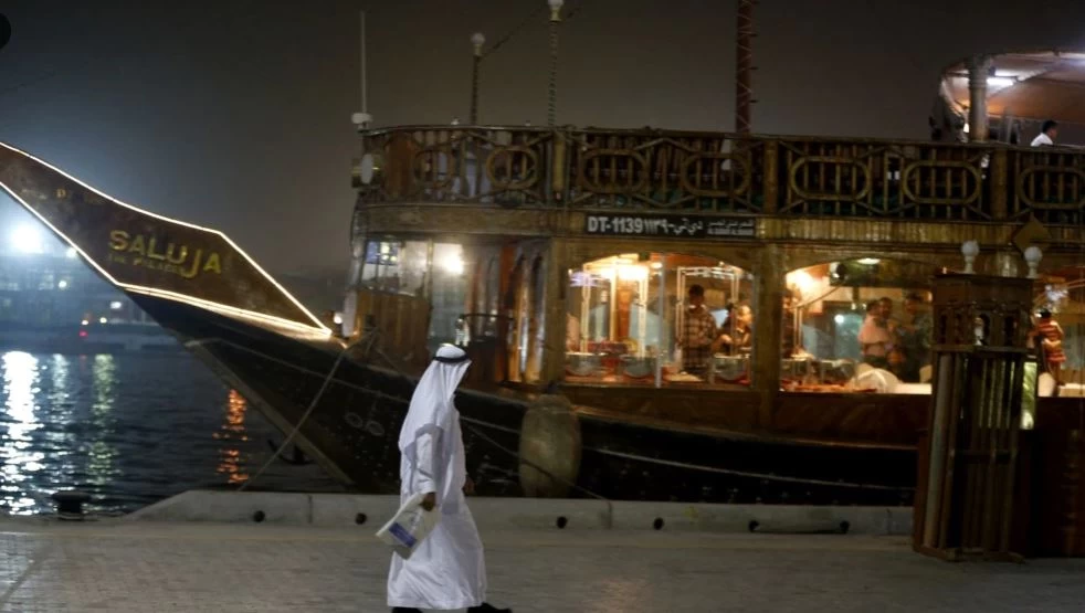 Dubai lifts ban on wrapping restaurants till ‘Aftari’