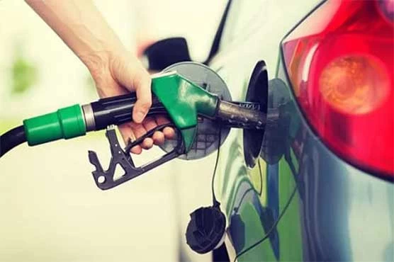 OGRA recommends Rs2 reduction in petroleum prices