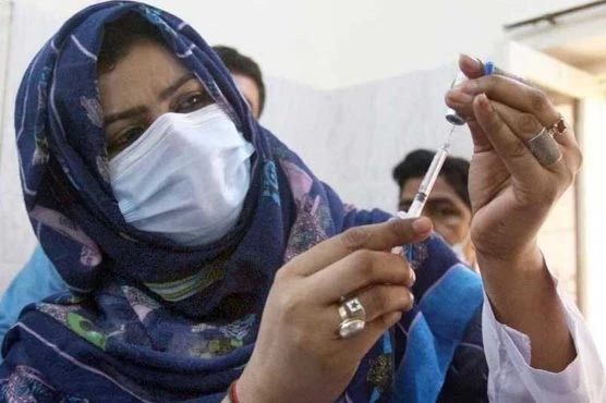NCOC allows walk-in vaccination for teachers above 18 years