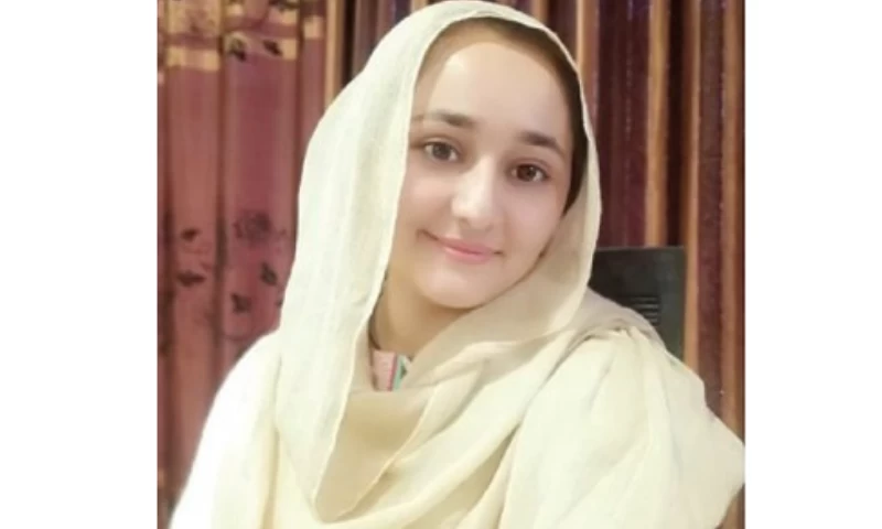 25-year old Shazia Ishaq becomes first woman police officer in Malakand