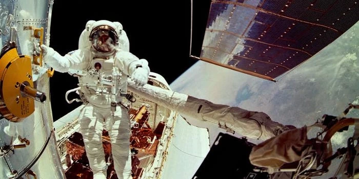 NASA set for attempt to fix Hubble's trouble