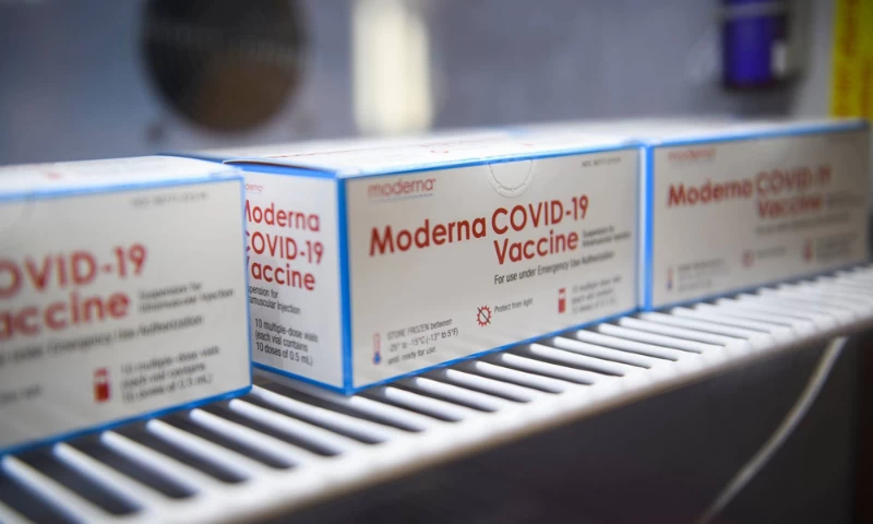 Pakistan gets 2.5m doses of Moderna vaccine from US