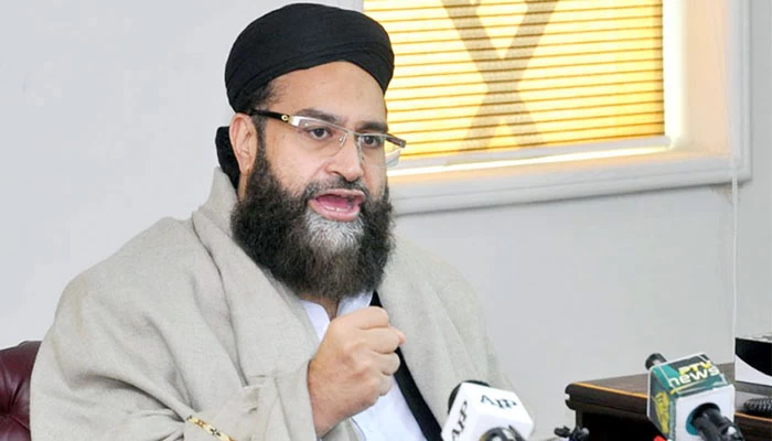 Mosques to remain open during Ramadan: Tahir Ashrafi