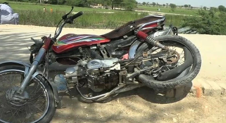 Two killed in bike-troller collision in Narowal