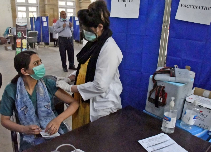 Govt to issue COVID ‘immunization certificate’ after single dose