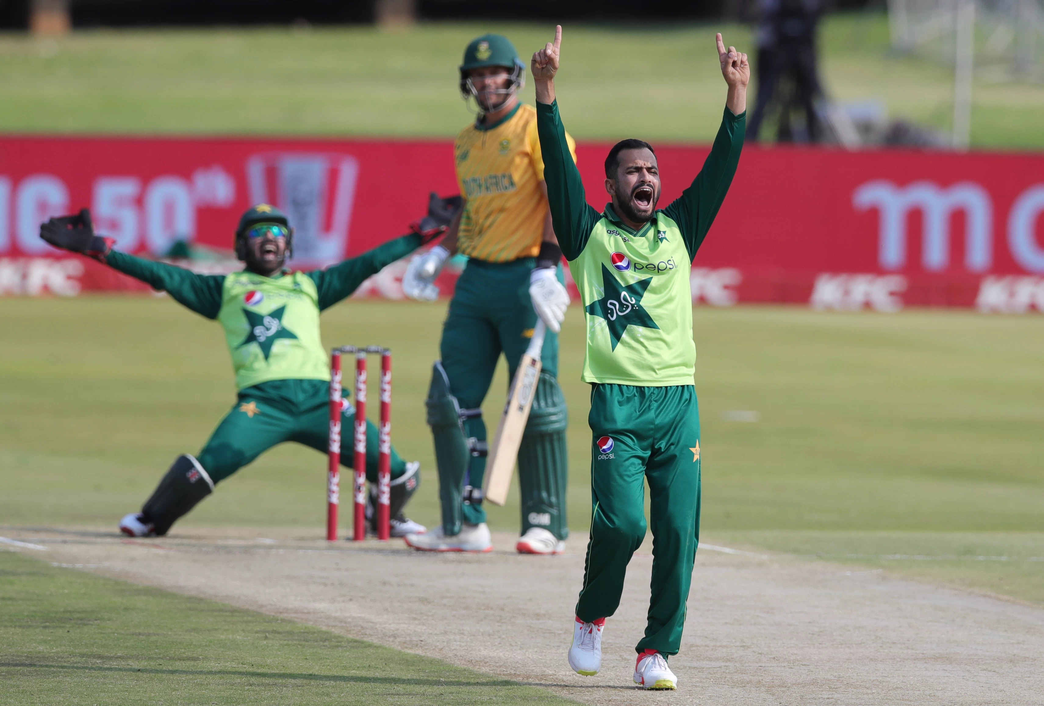 4th T20: Pakistan outclass South Africa by 3 wickets, take series 3-1
