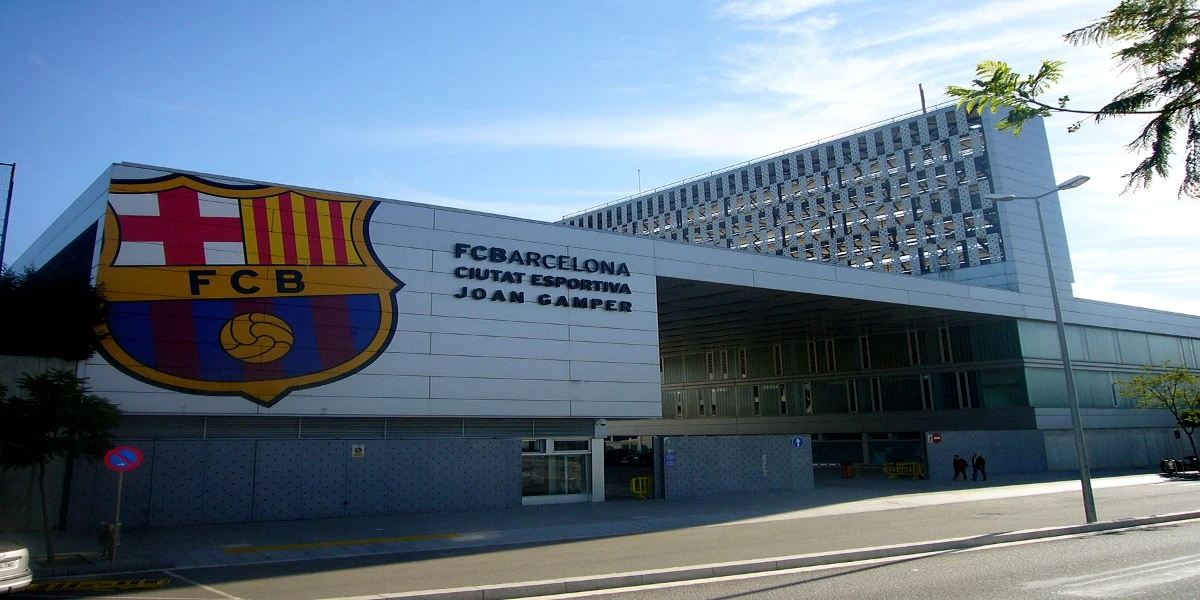 Police storms FC Barcelona headquarters
