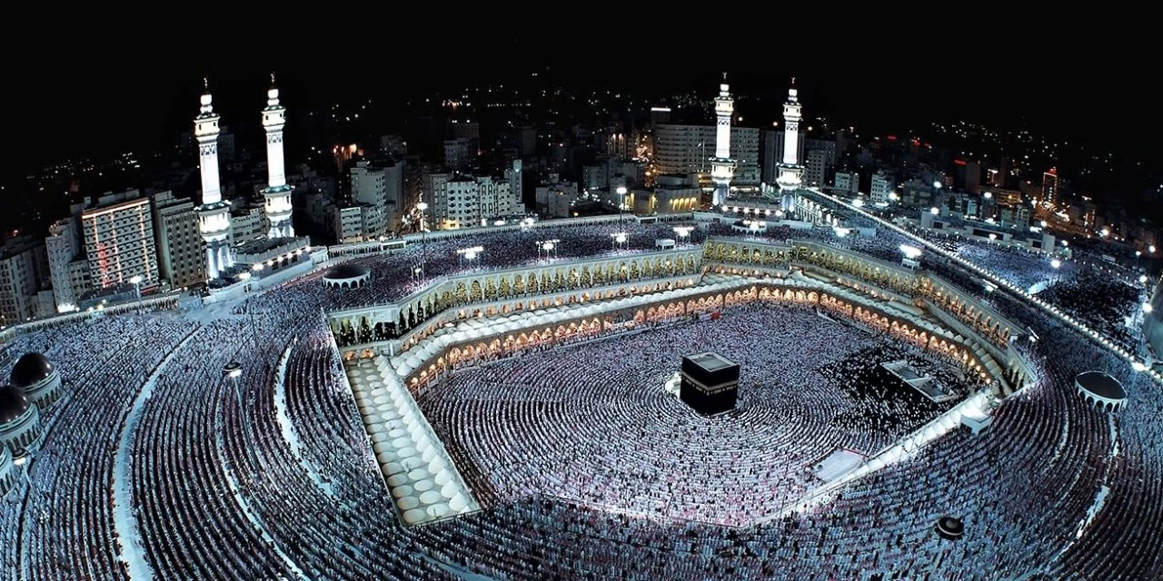 Saudi Arabia allows 60,000 people to perform Hajj this year: Tahir Ashrafi