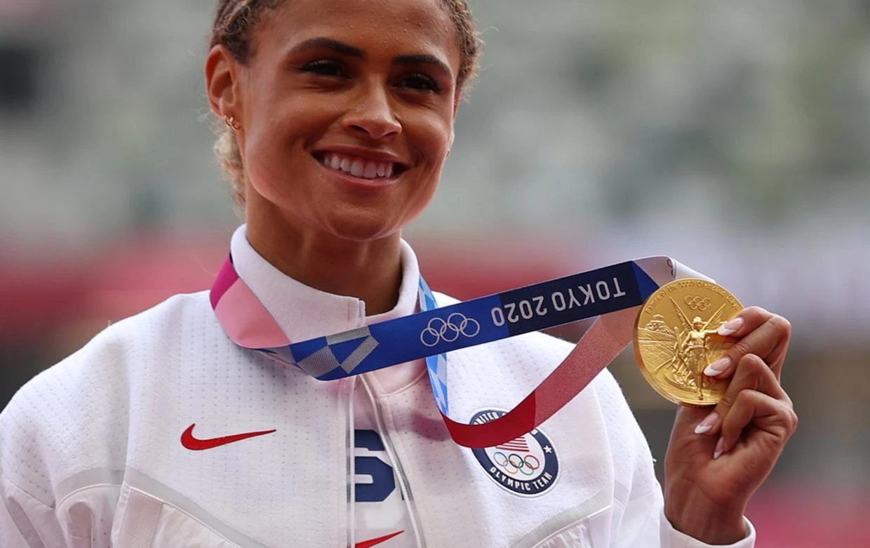 Us Racer Sydney Mclaughlin Smashes Her Own World Record To Clinch 400m Hurdles Gold Medal 