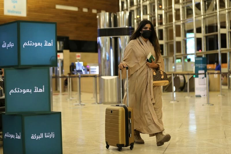 Saudi Arabia reopens borders, greets tourists after almost 1 year