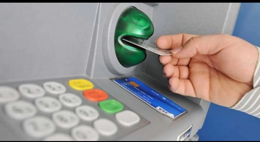 Pakistanis extract Rs137.8b through ATM during Eid holidays