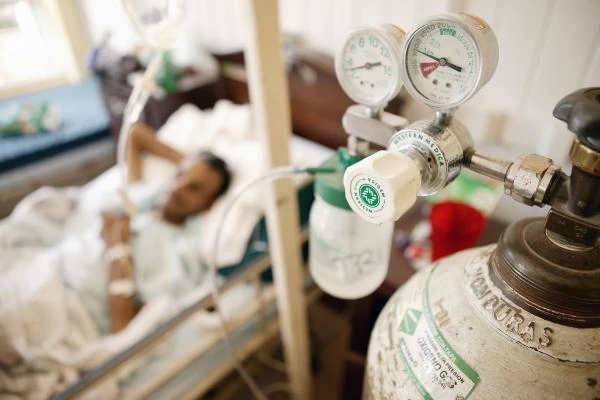 22 patients die, 74 survive after oxygen supply turned off