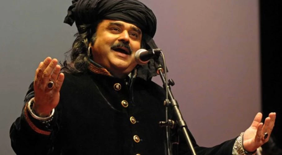 Folk singer Arif Lohar’s wife breathes her last in Lahore, confirms family