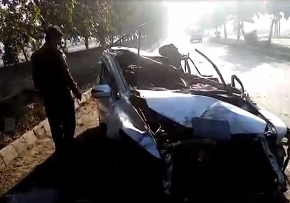 One killed as speedy car rams into a tree