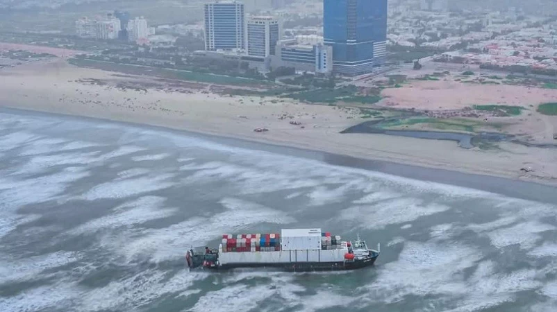 Government starts rescuing cargo ship stuck at Karachi’s Seaview