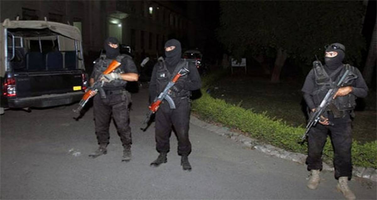 Terrorist held in Karachi with heavy quantity of weapons
