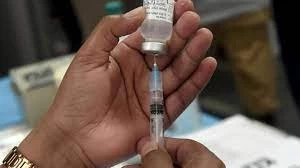 Woman given three COVID-19 shots in span of 15 minutes, probe ordered