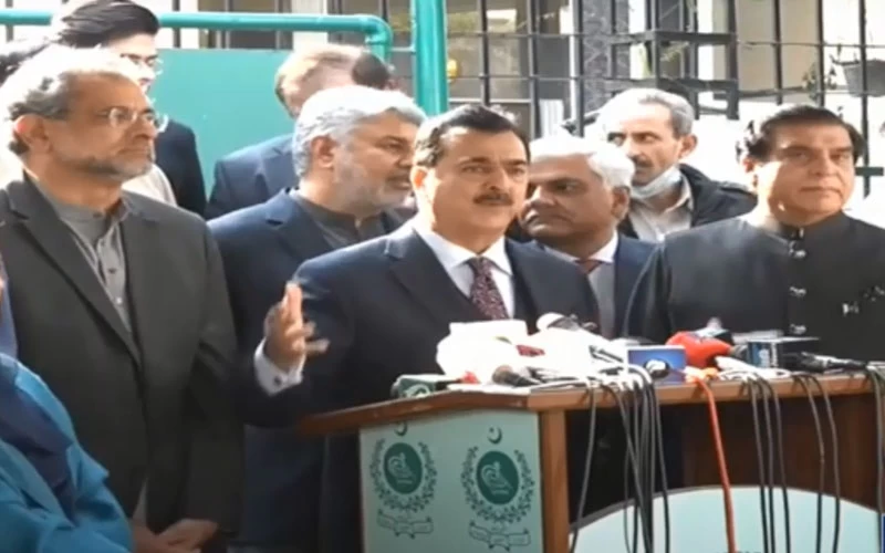 Gillani credits Pervez Ashraf and Khaqan Abassi for his papers not getting rejected