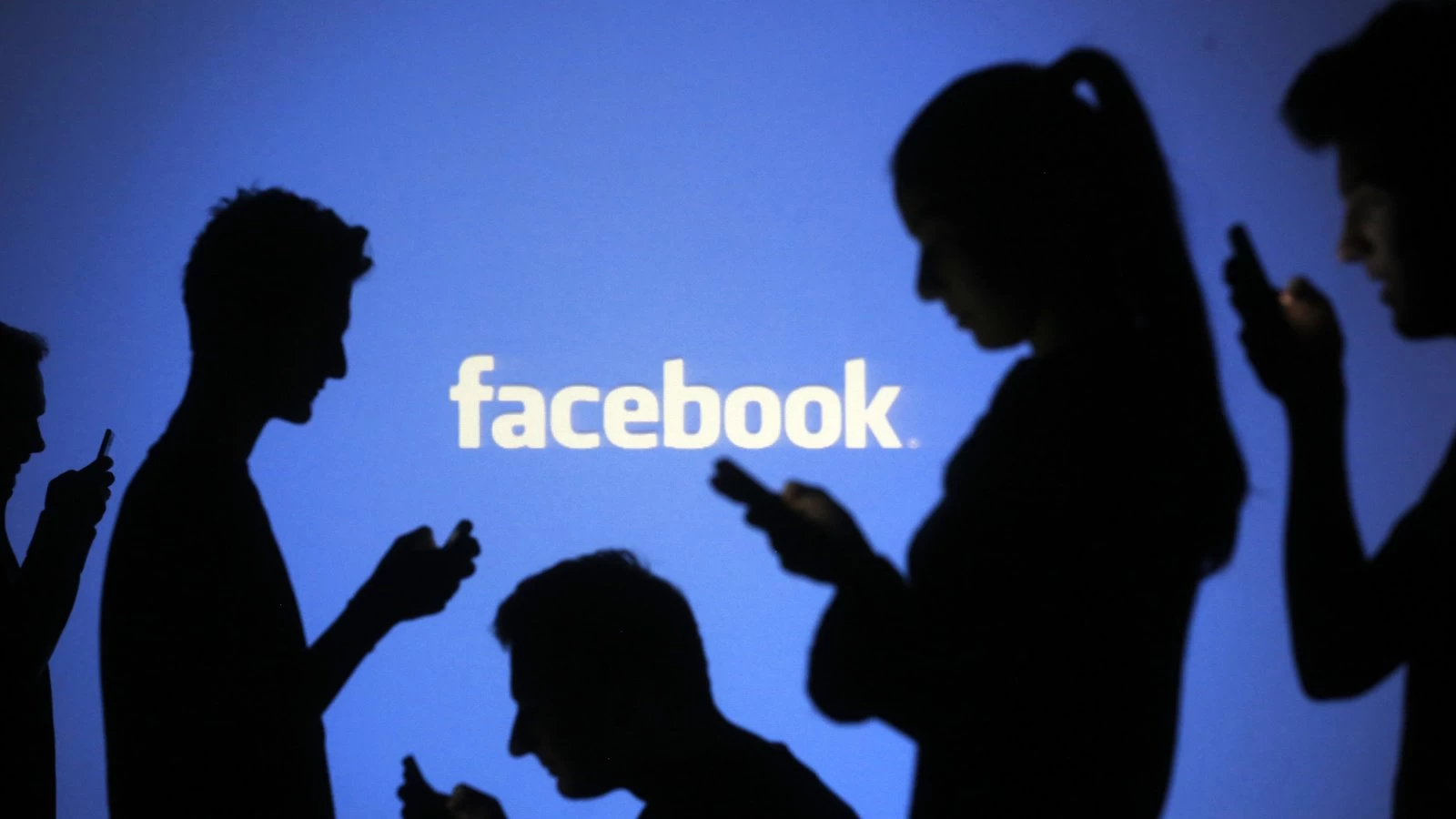 Facebook scrubs 1.3 billion fake accounts