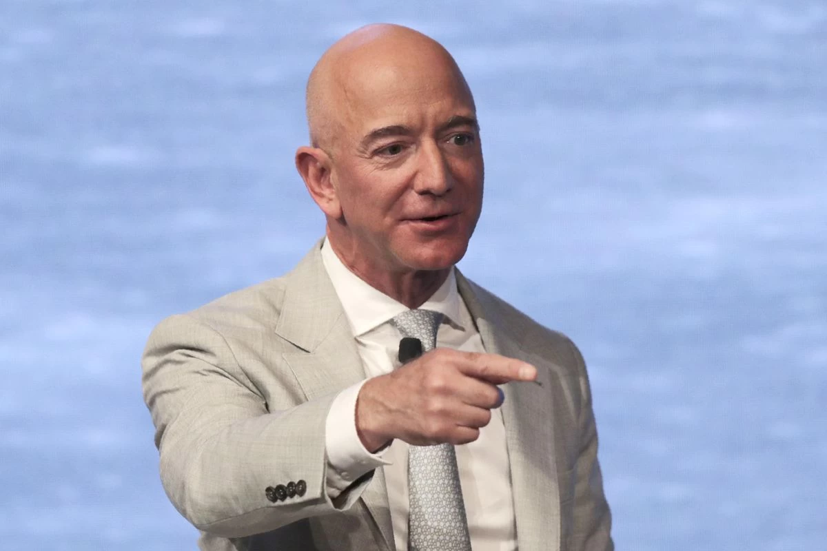 Jeff Bezos back on top of world’s richest persons list