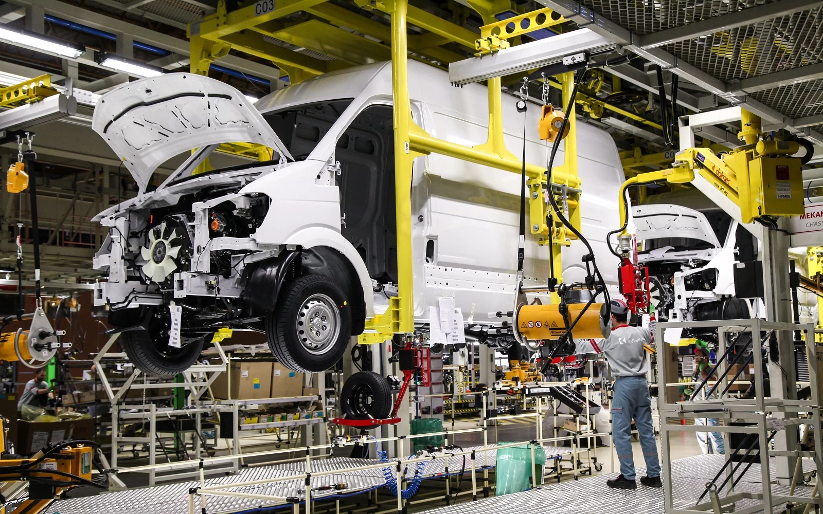 Light Commercial Vehicles production rises 20 percent