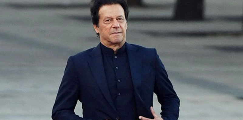 Imran Khan shares 39-year-old photo on Instagram