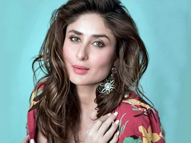 Kareena Kapoor shares glimpse of her first book
